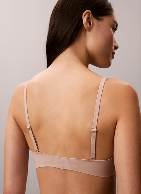 Бюстгальтер Perfectly Fit с легкой подкладкой и глубоким вырезом Calvin Klein Calvin Klein LV00Q — оптом для магазинов и бутиков