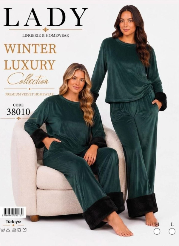 Women’s Velvet Pajama Set with Faux Fur Trim (M+L+XL) Lady