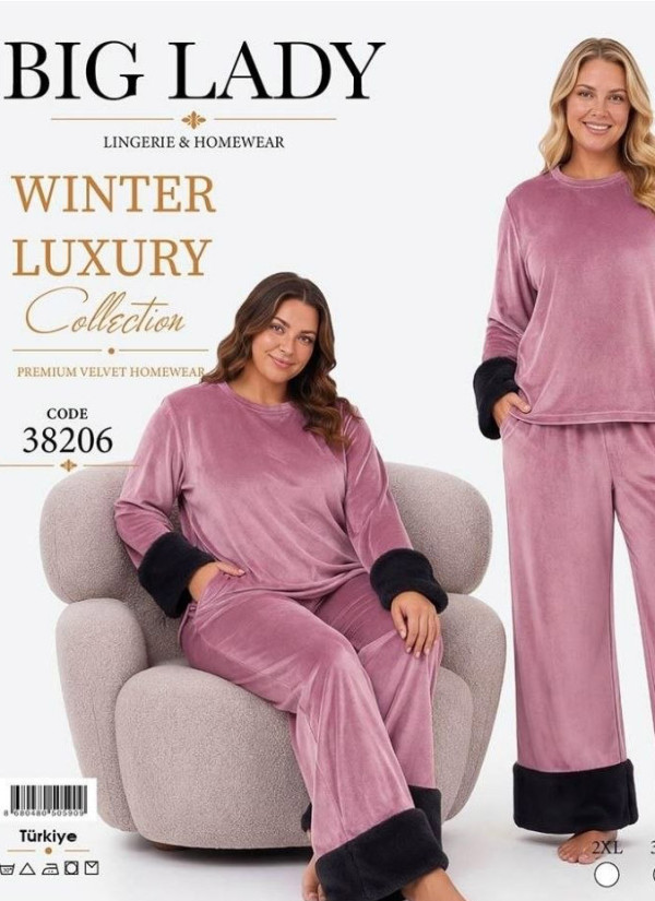 Women’s Velvet Pajama Set with Faux Fur Trim (2XL+3XL+4XL) Lady
