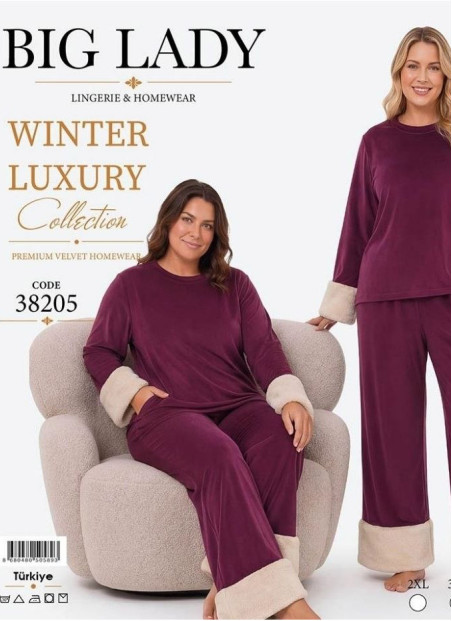 Women’s Velvet Pajama Set with Faux Fur Trim (2XL+3XL+4XL) Lady