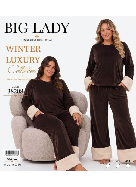 Women’s Velvet Pajama Set with Faux Fur Trim (2XL+3XL+4XL) Lady
