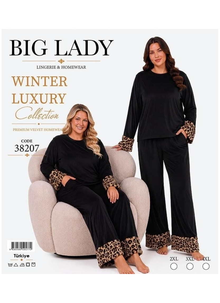 Women’s Velvet Pajama Set with Faux Fur Trim (2XL+3XL+4XL) Lady