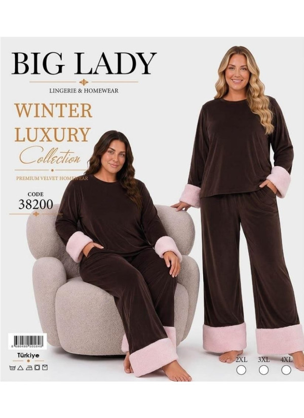 Women’s Velvet Pajama Set with Faux Fur Trim (2XL+3XL+4XL) Lady 2