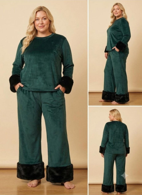 Women’s Velvet Pajama Set with Faux Fur Trim (M+L+XL) Lady